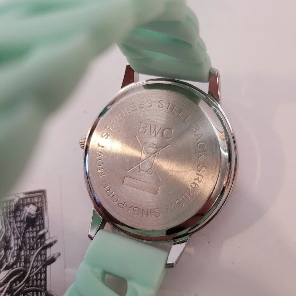 BWC‎ Wrist Watch Womens Mint Green Silicone Strap Oversized Dial Digit Ladies